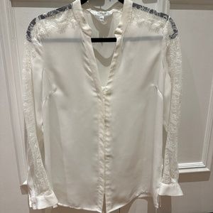 White blouse with lace